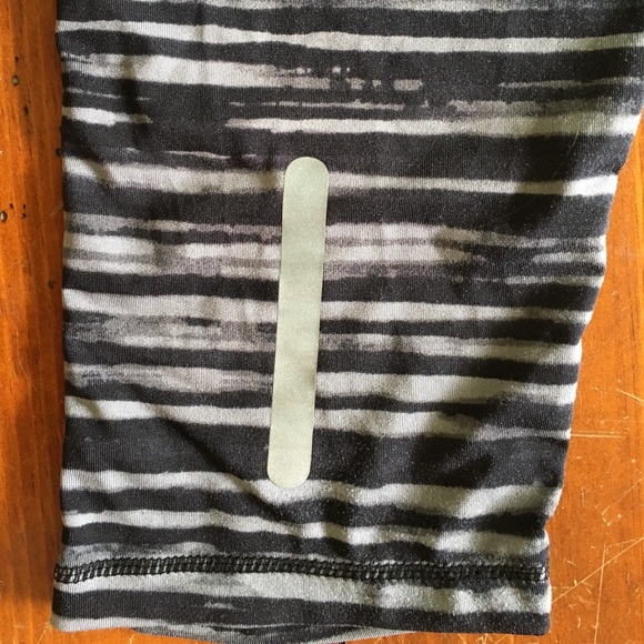 Ardene’s Active Leggings, Size Small - Picture 3 of 5